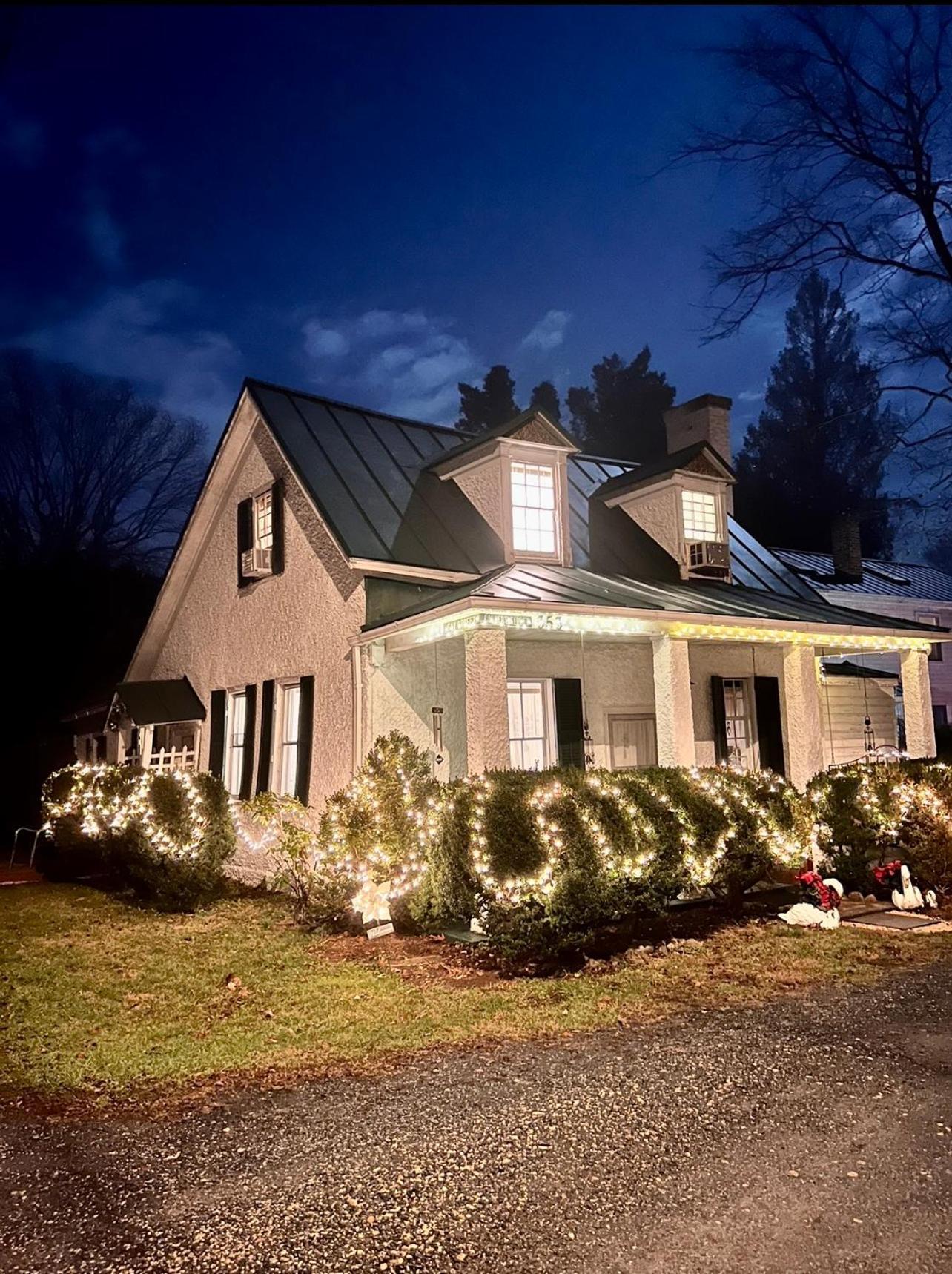Across The Inn Entire Colonial House With Lovely Porch & Extremely Fast Wi-Fi Washington Luaran gambar